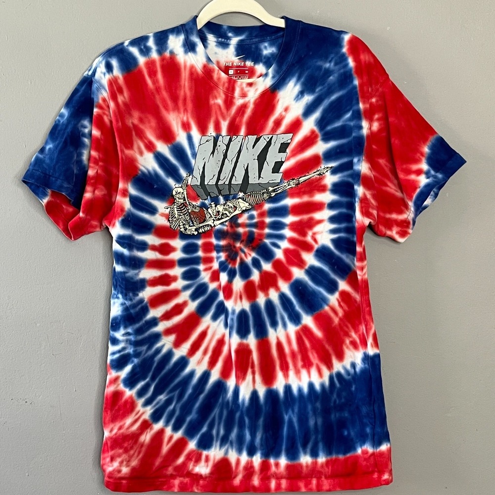 Nike‎ Exploration Series Basketball Skeleton Swoosh Tie Dye T-Shirt Mens SMALL